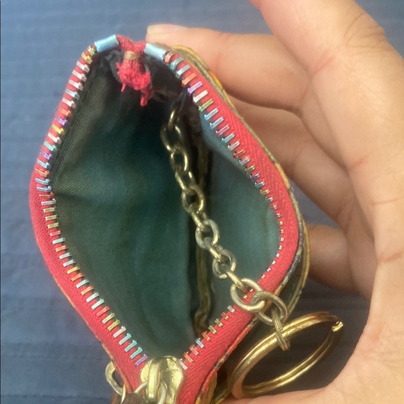 D&B Colorful Heart Pattern Keychain Pouch - Picture 5 of 9